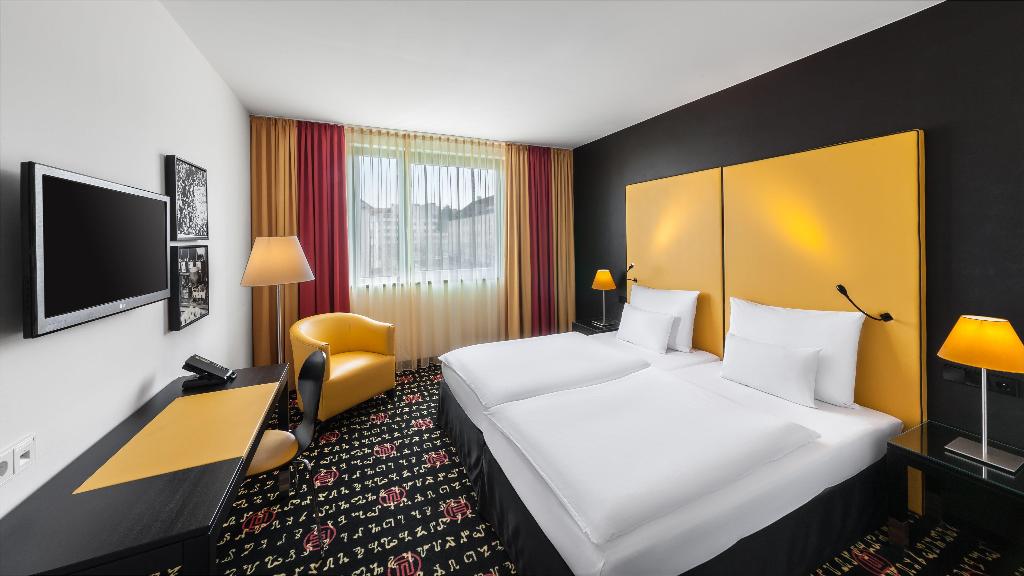 hotel-thumb
