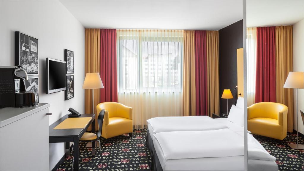 hotel-thumb