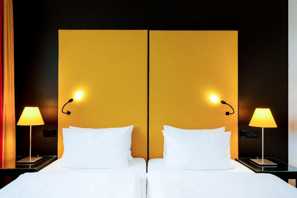 hotel-thumb