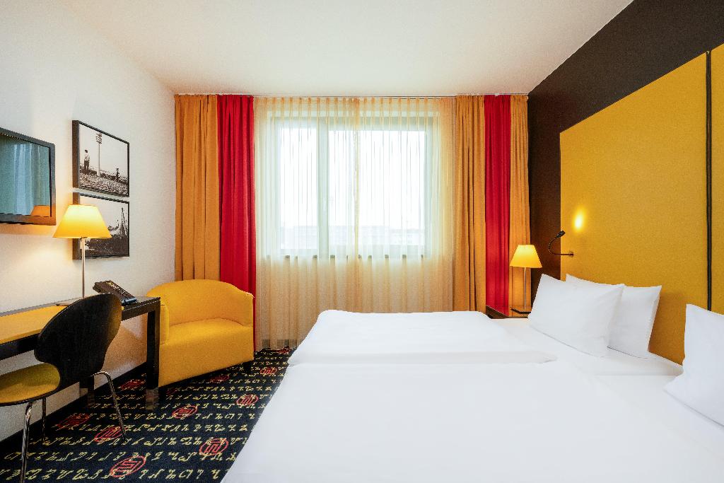 hotel-thumb