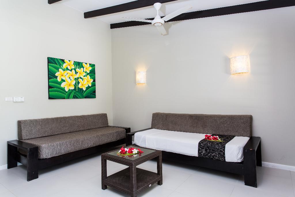 Plantation Island Resort