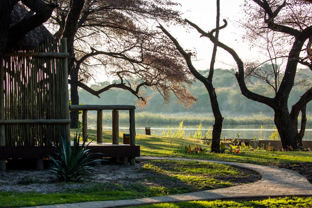 Hakusembe River Lodge