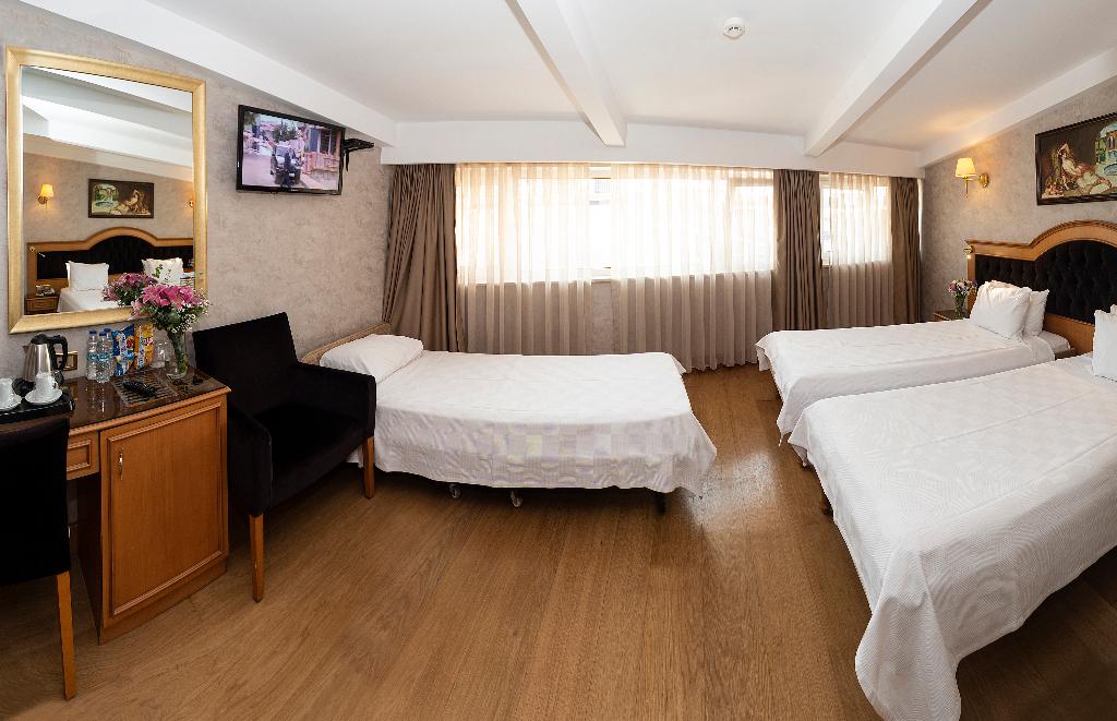 Aprilis Hotel