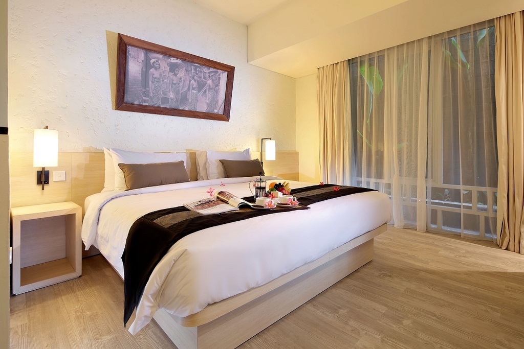 The Akmani Legian