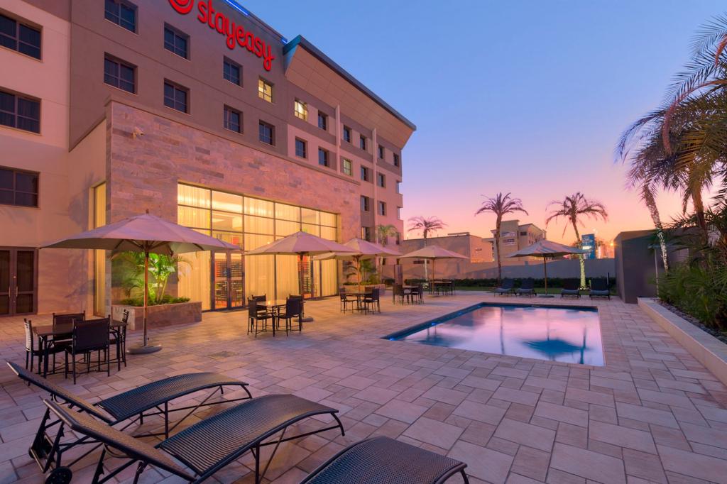 StayEasy Lusaka - Pool
