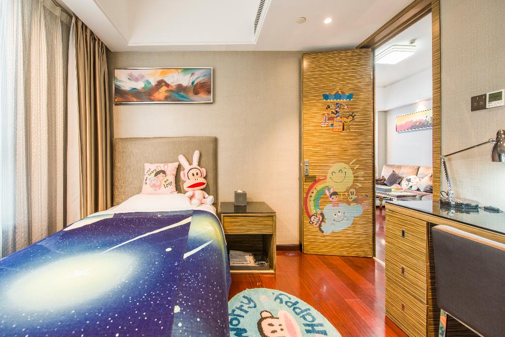 La Perle International Hotel