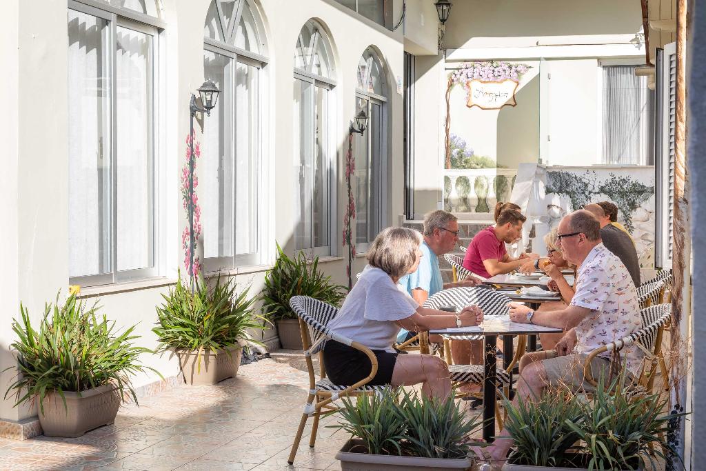 Hotel Bella Vista Beach Hotel & Studios, Griechenland, Benitses (Korfu). Großes 74