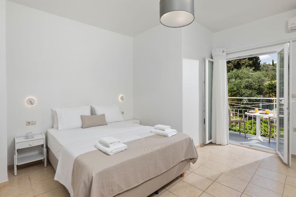 Hotel Bella Vista Beach Hotel & Studios, Griechenland, Benitses (Korfu). Großes 50