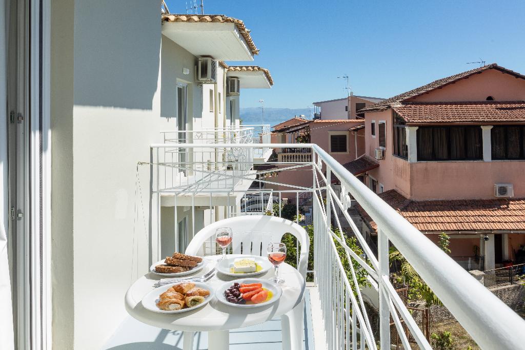 Hotel Bella Vista Beach Hotel & Studios, Griechenland, Benitses (Korfu). Großes 49