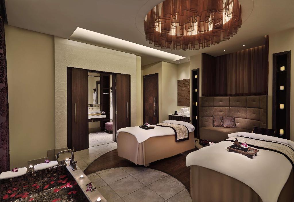 The Mangroves Abu Dhabi, LXR Hotels & Resorts - Sports and Entertainment