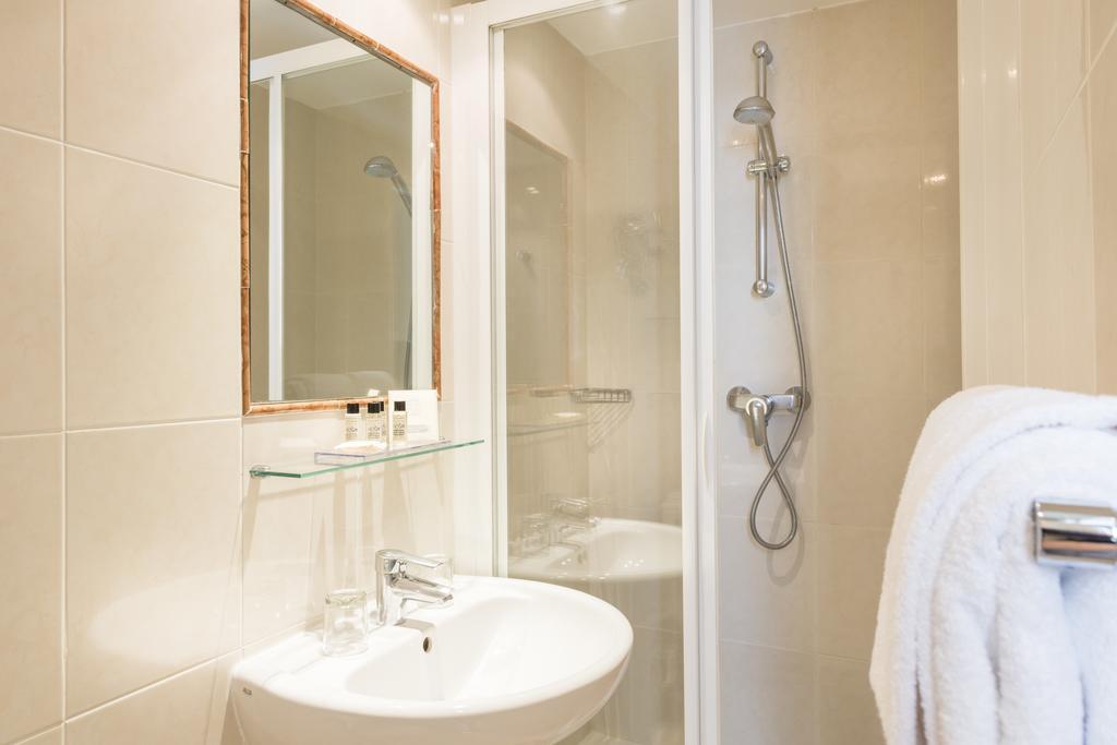 Hotel Acacias Etoile, Frankreich, Paris. Großes 1