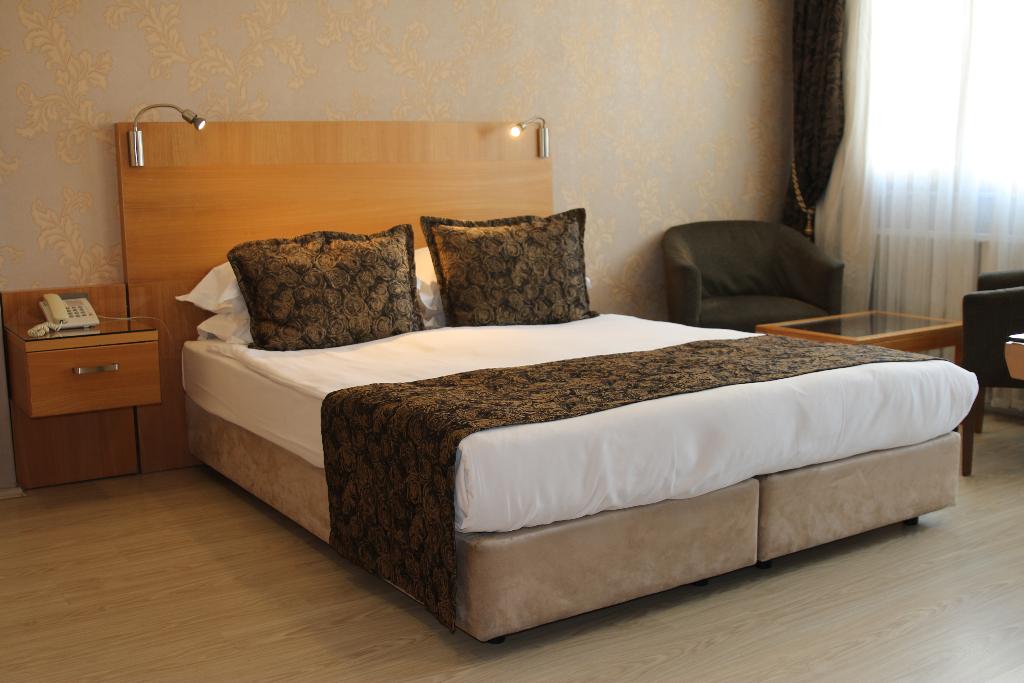 Emerald Hotel