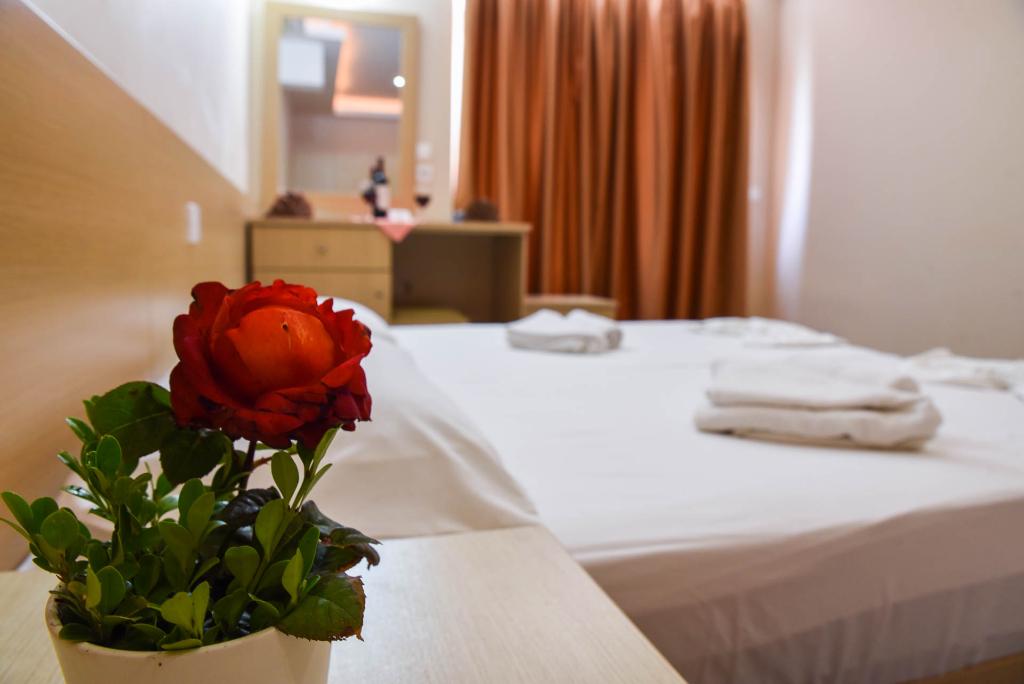 Sacallis Inn Beach Hotel