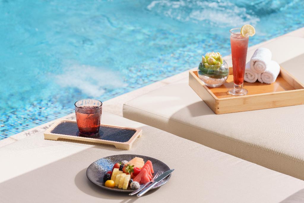 Crowne Plaza Hong Kong Kowloon East By IHG - Pool