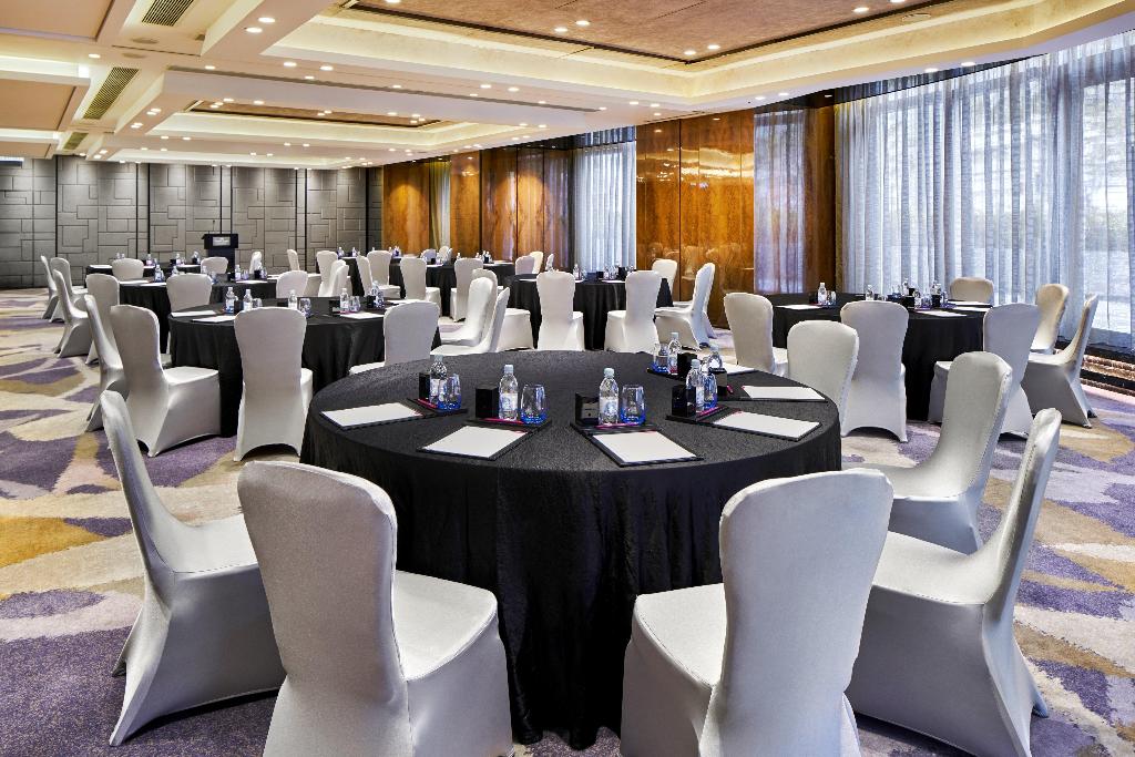 Crowne Plaza Hong Kong Kowloon East By IHG - Conferences