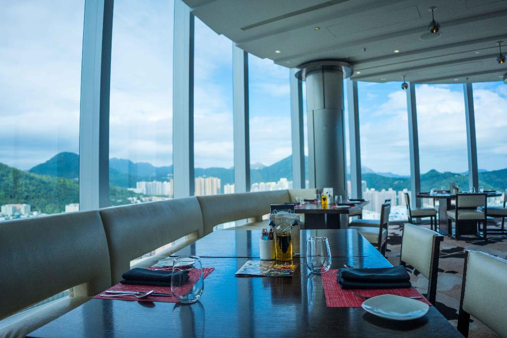 Crowne Plaza Hong Kong Kowloon East By IHG - Restaurant