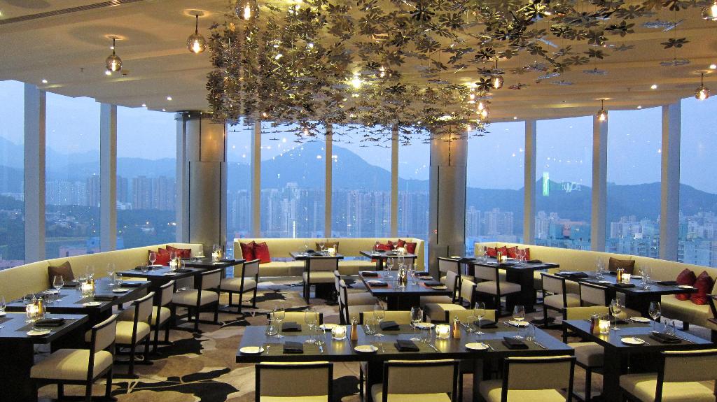 Crowne Plaza Hong Kong Kowloon East By IHG - Restaurant