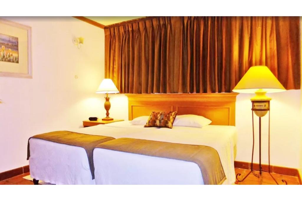 hotel-thumb