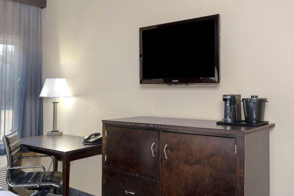 La Quinta Inn & Suites Energy Corner