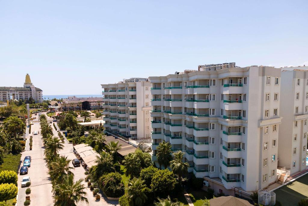 Wyndham Garden Lara 4*