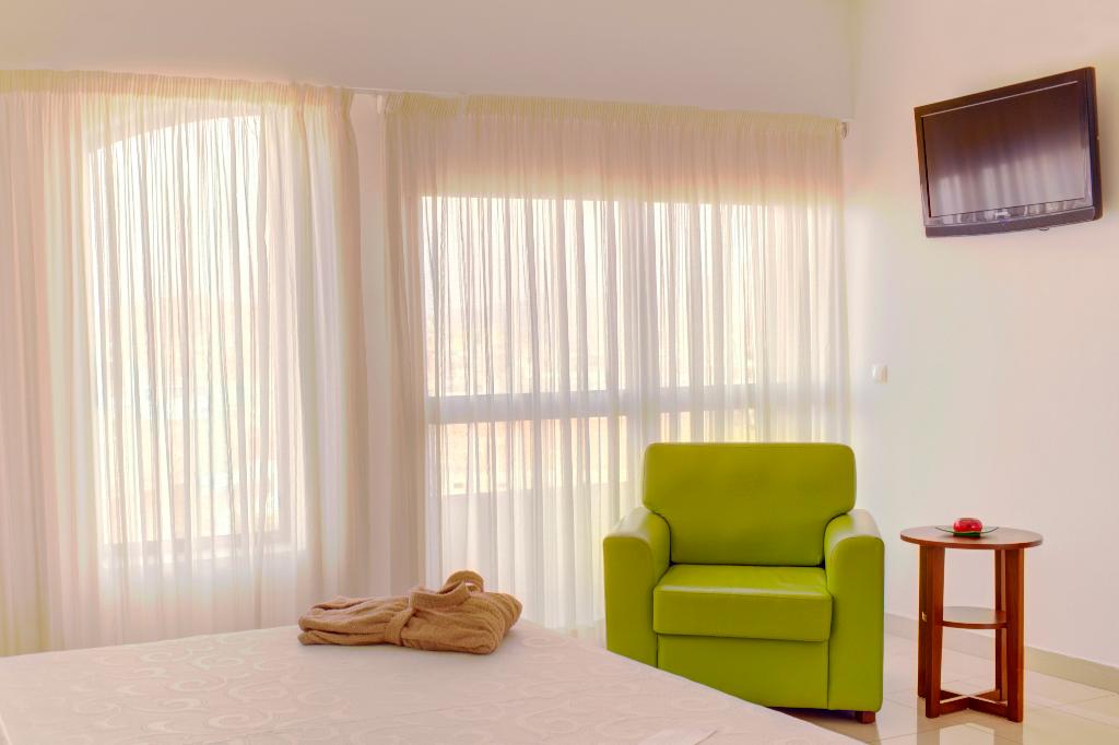 hotel-thumb