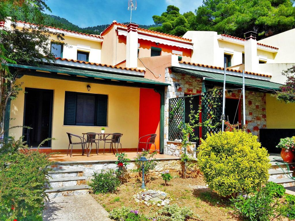 Alexios Studios