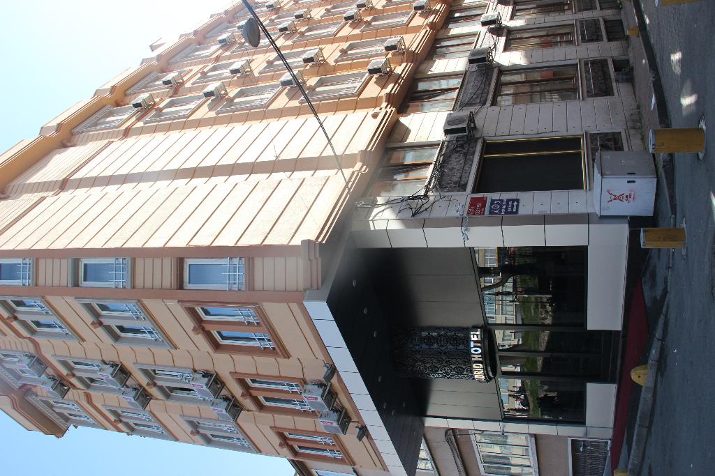 Kaya Madrid Hotel