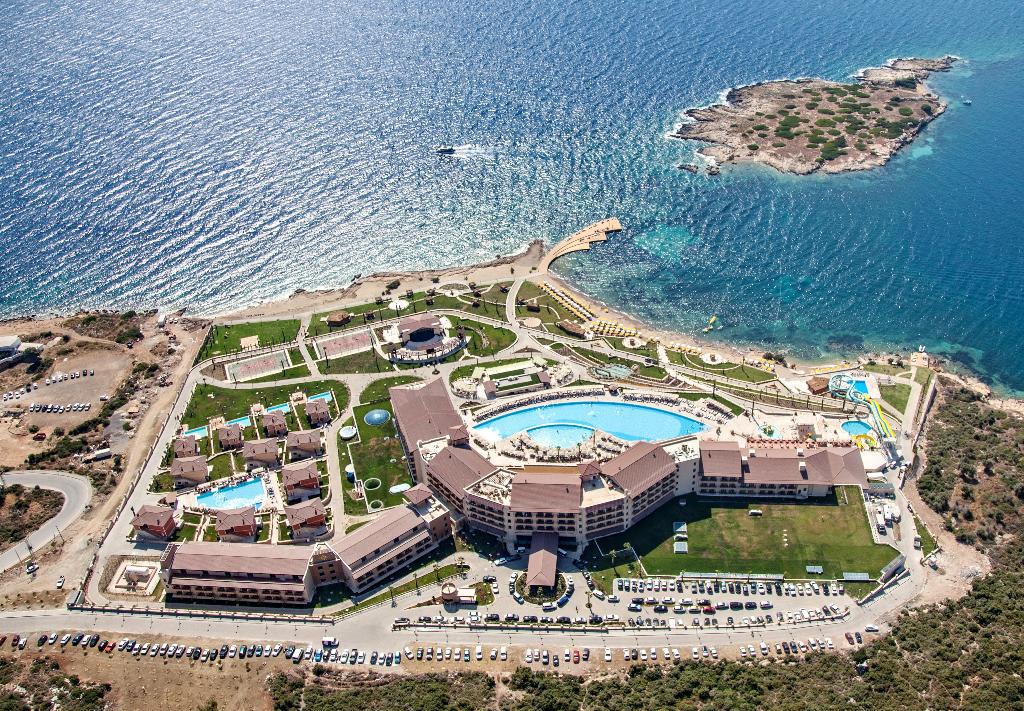 Royal Teos Thermal Resort Clinic & SPA