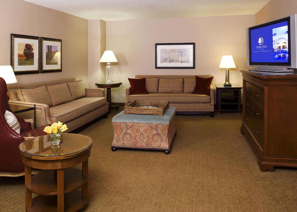 DoubleTree by Hilton Bloomington-Minneapolis South