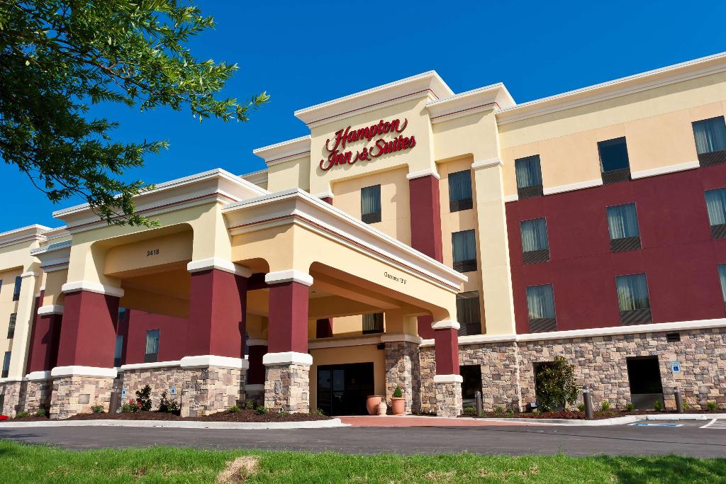 Hampton Inn & Suites Tulsa/Central, I-44 & Memorial Drive