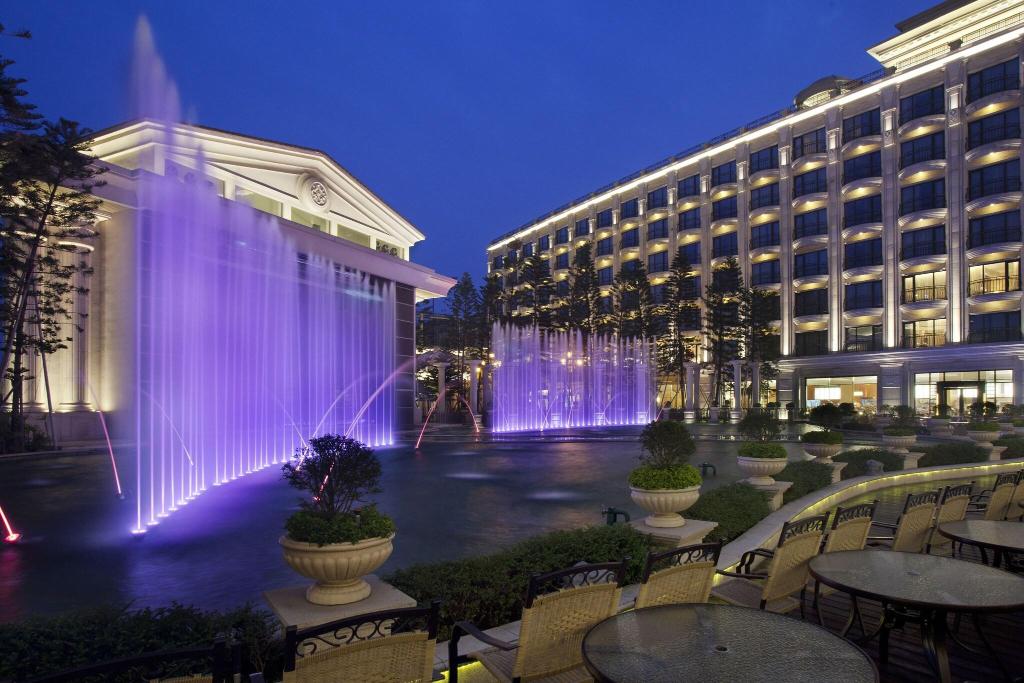 E-Da Royal Hotel