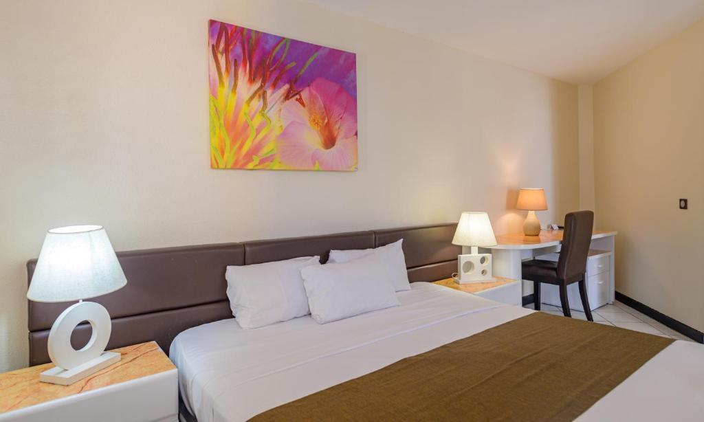 hotel-thumb