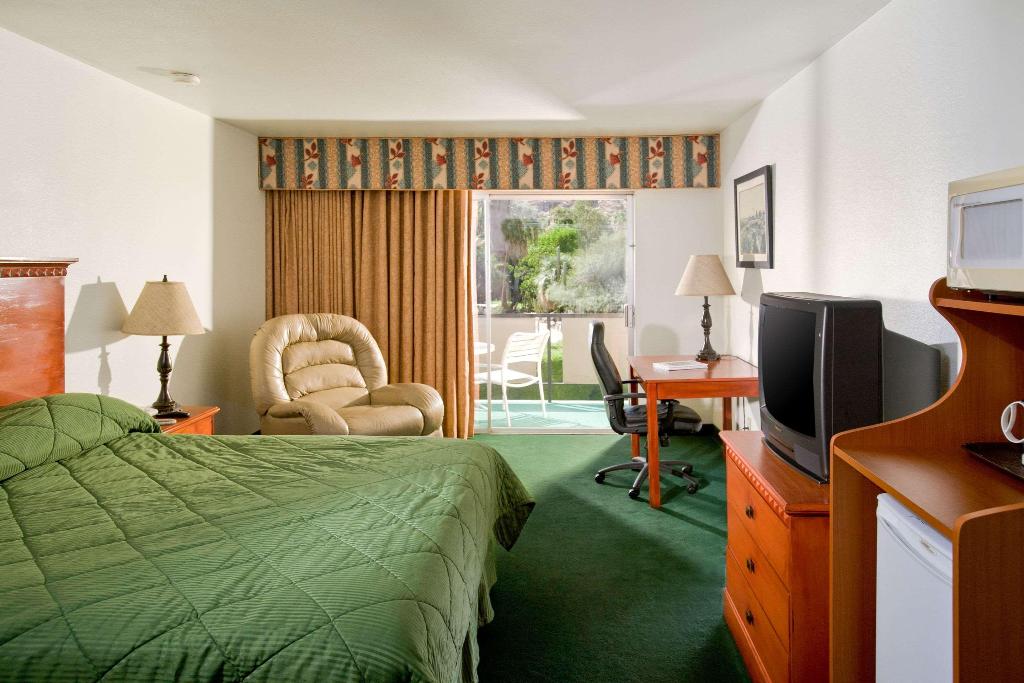 Royal Sun Palm Springs