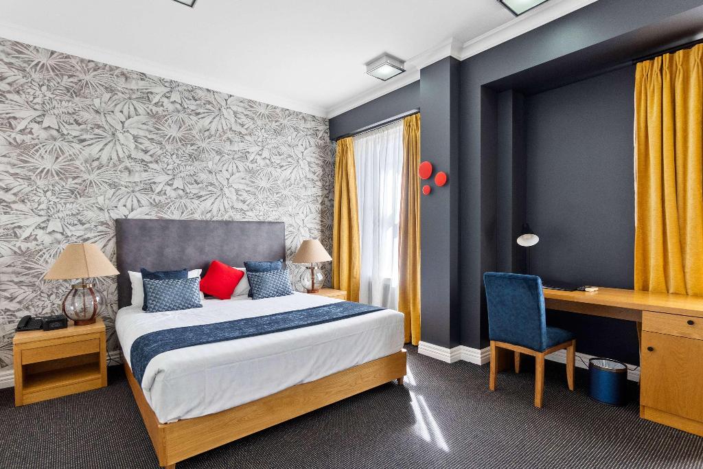 Ramada by Wyndham Hamilton City Center
