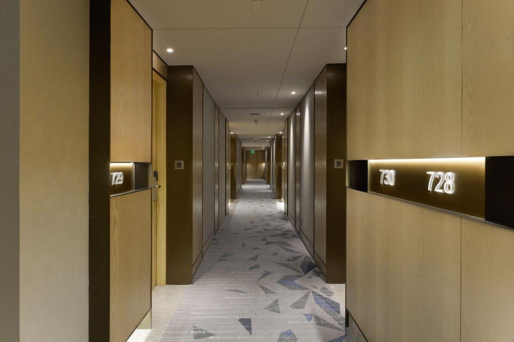 The Gateway Hotel Athwalines Surat