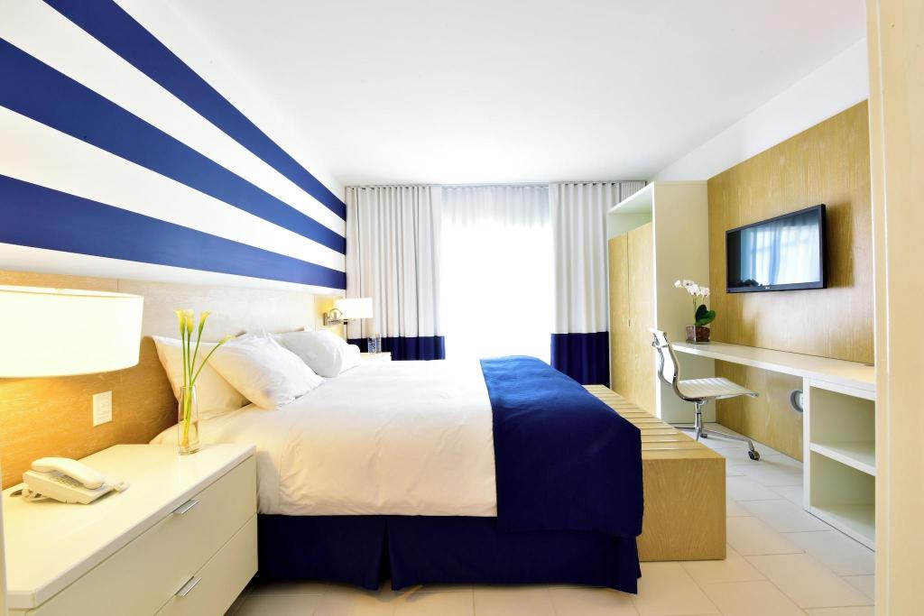 hotel-thumb