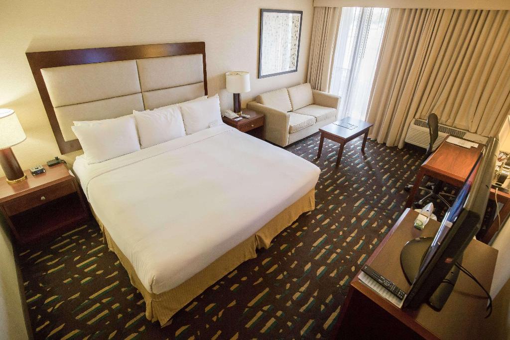Wyndham Chicago O'Hare, Des Plaines