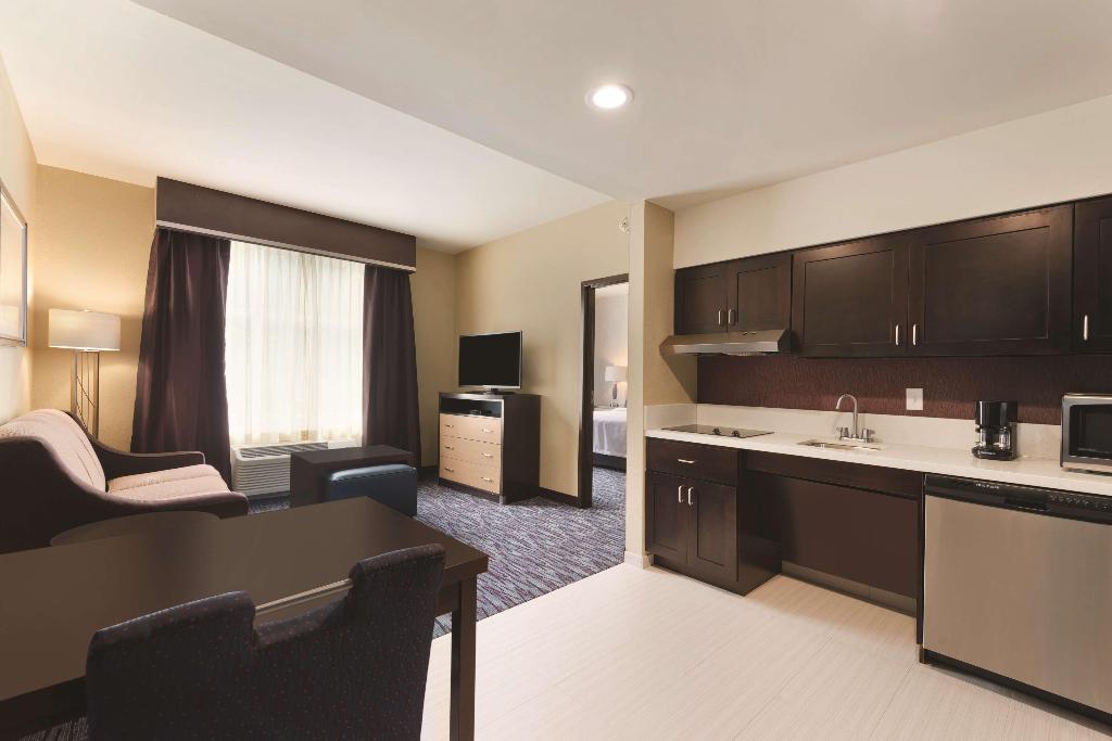 Homewood Suites by Hilton Mobile I-65/Airport Blvd