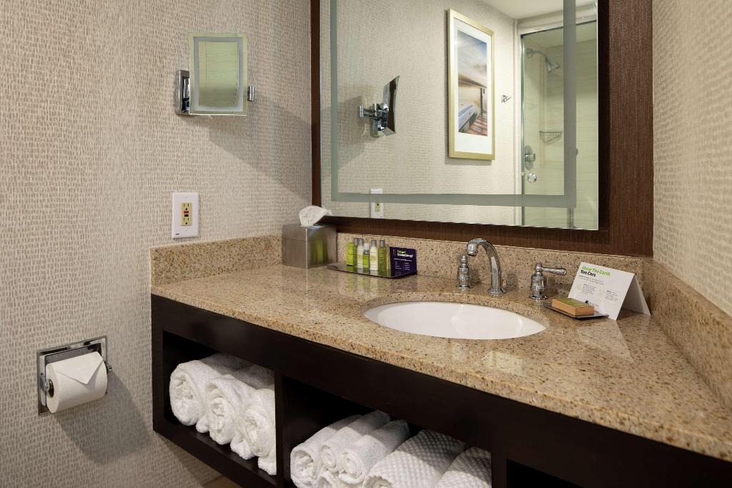 DoubleTree by Hilton Portland