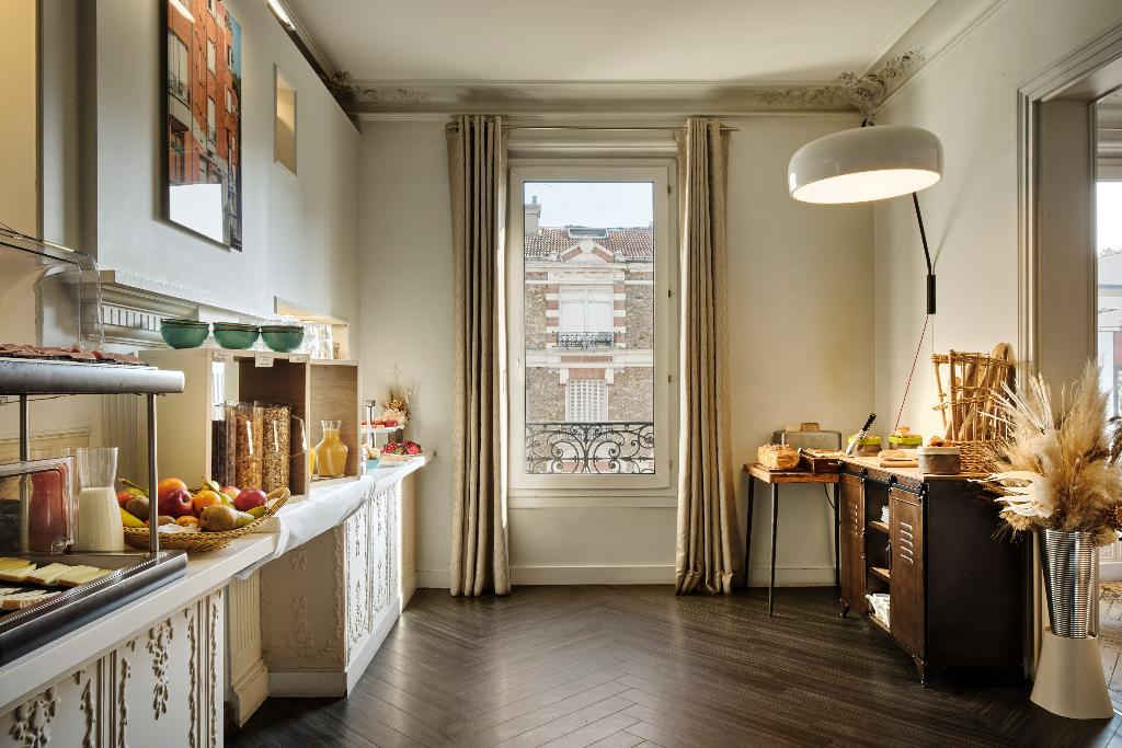 Hotel Atrium Suresnes Hotel, Frankreich, Suresnes. Großes 2