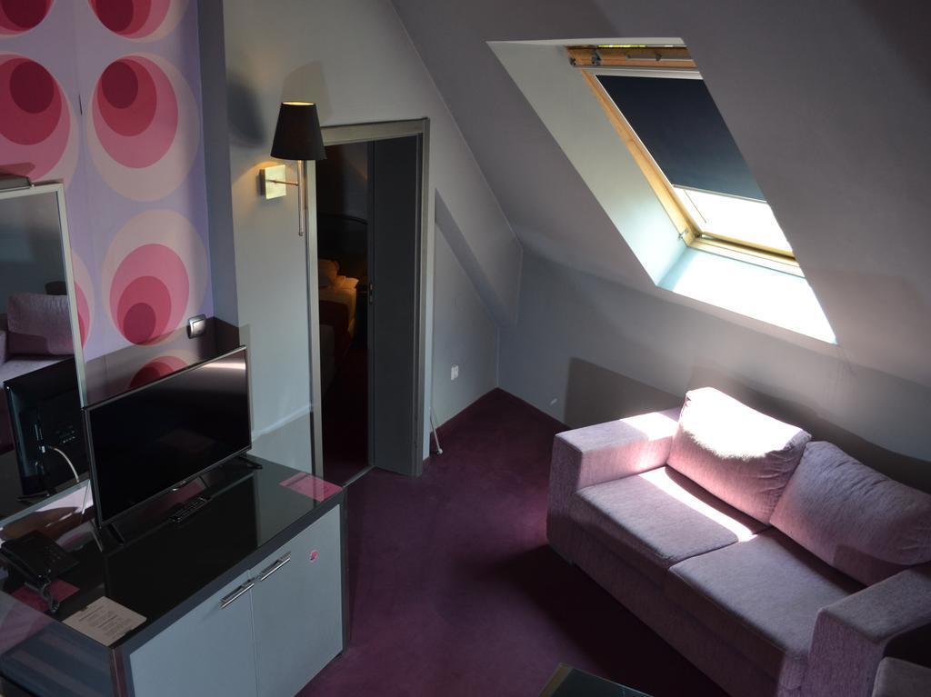 Elate Plaza Business Hotel