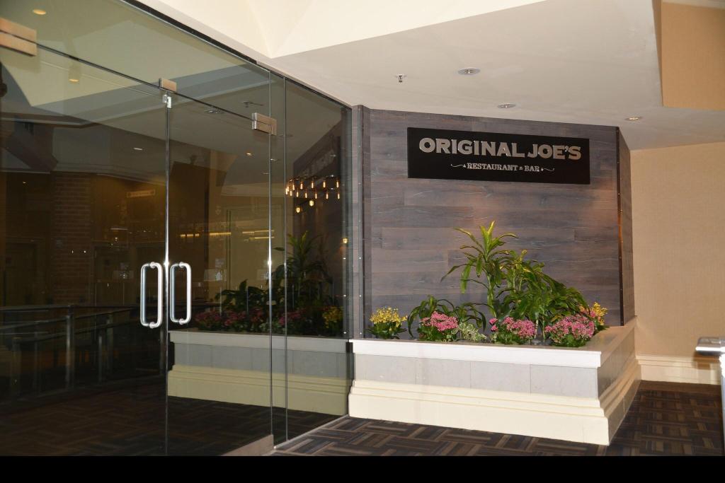 Rosedale on Robson Suite photo 61