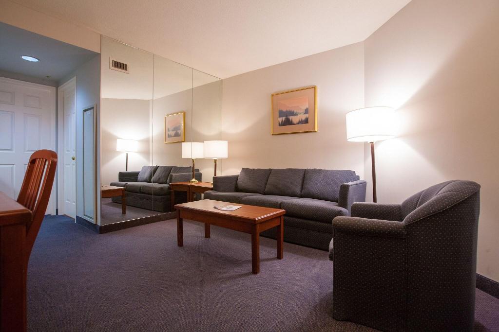 Rosedale on Robson Suite photo 55