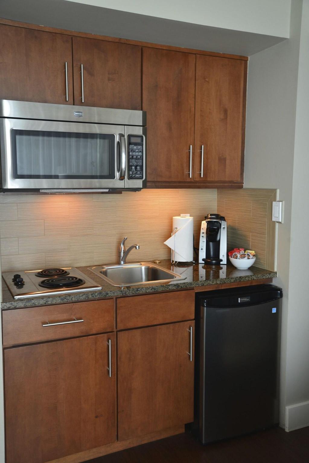 Rosedale on Robson Suite photo 66