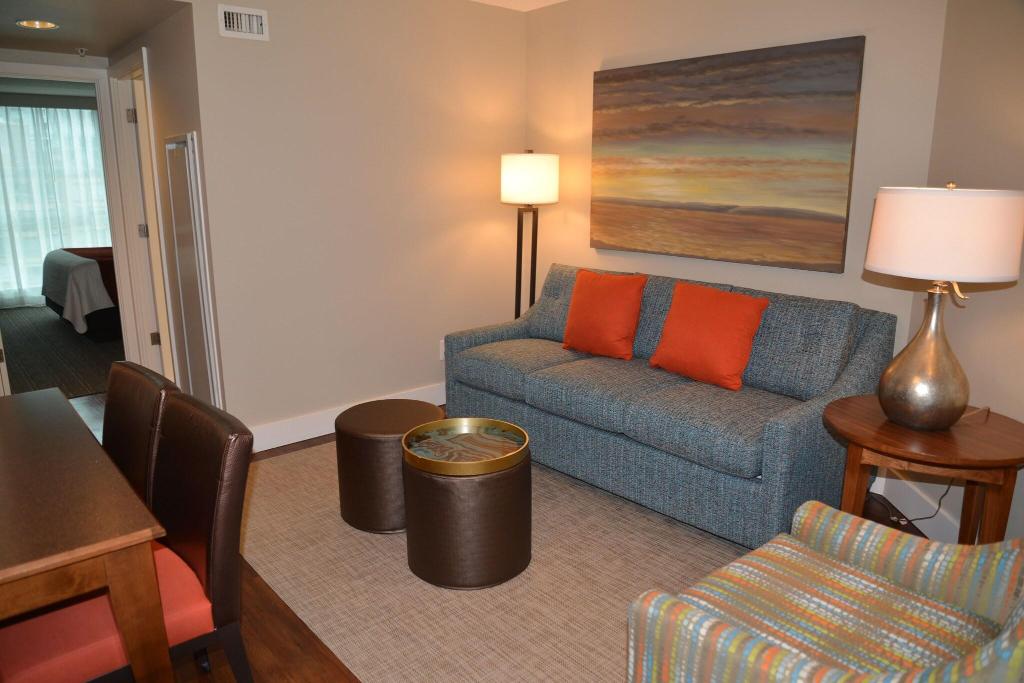 Rosedale on Robson Suite photo 65