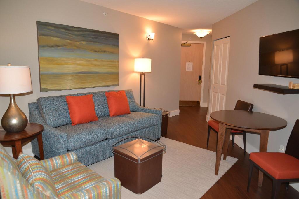 Rosedale on Robson Suite photo 58