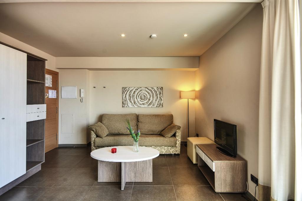 Pierre & Vacances Apartamentos Barcelona Sants photo 12