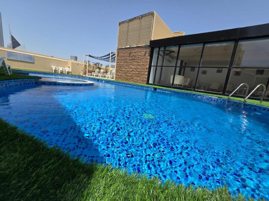 TRIANON ROYAL HOTEL - Pool