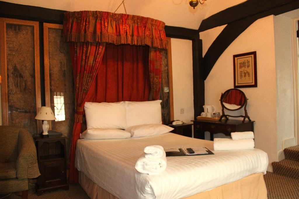 Brook Red Lion Hotel