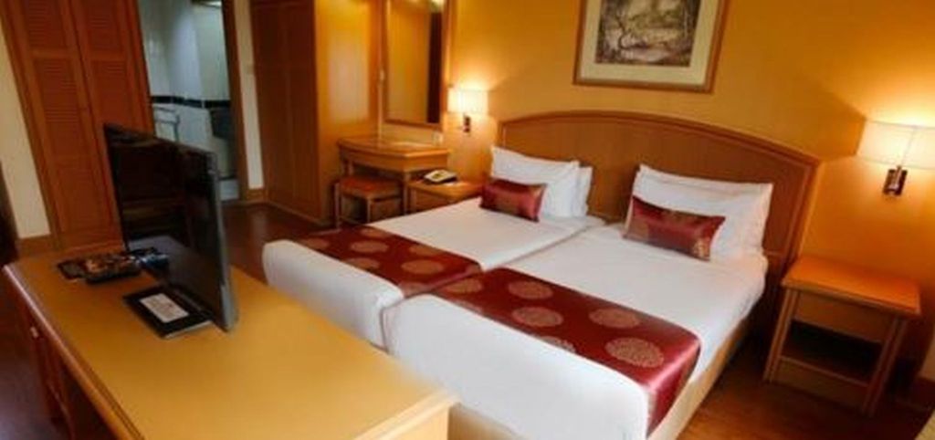 M Suites Hotel